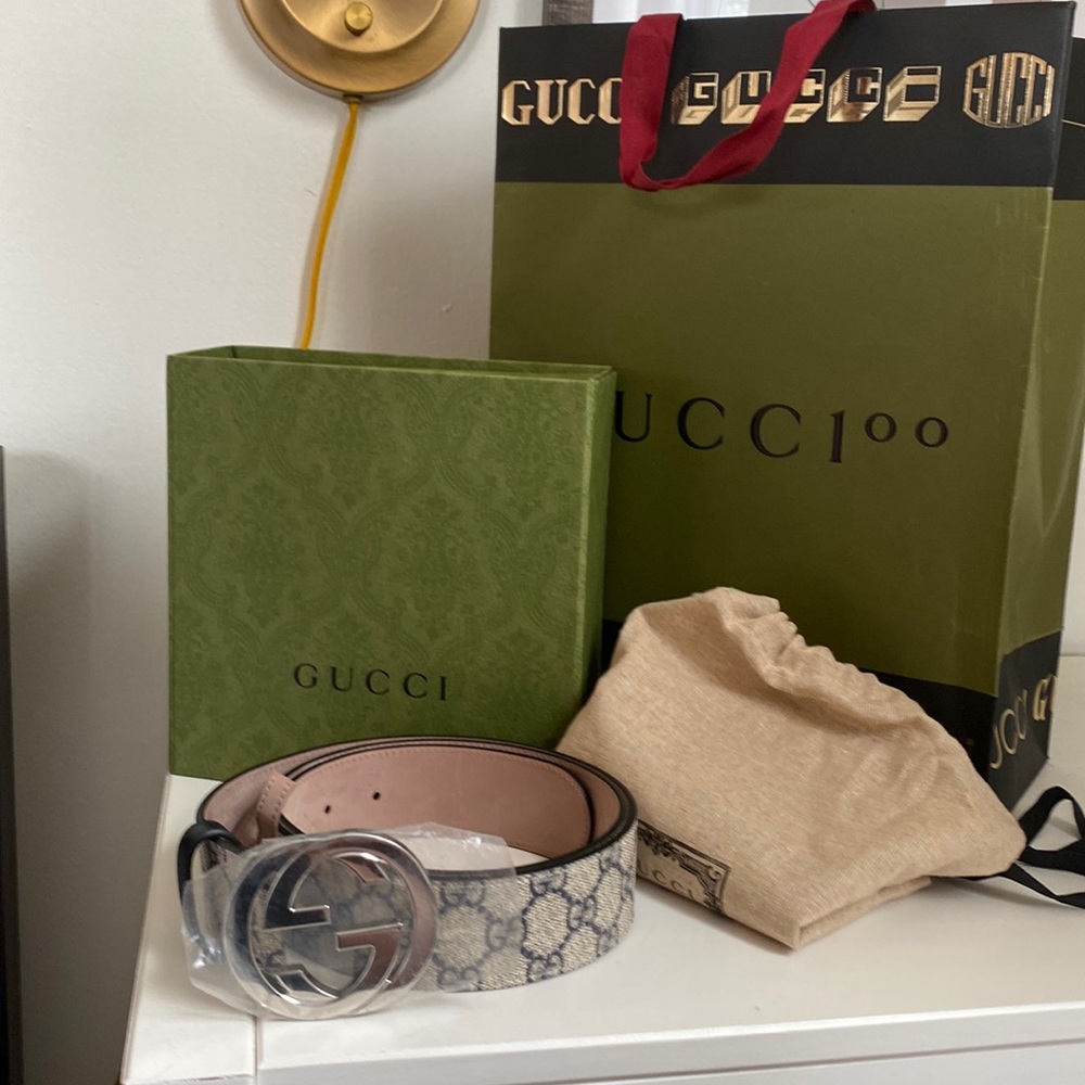 Brand new navy Gucci mens belt size 100